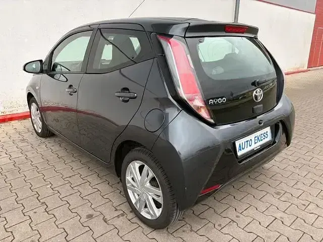 Gebraucht Toyota Aygo X-play 69 PS (50 kW) 2017 Andere Kleinwagen