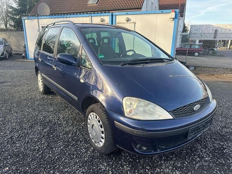 Luganoblau Gebraucht 2005 Ford Galaxy Trend Van / Kleinbus | 1.950 € (Superpreis) - Bild 1/4