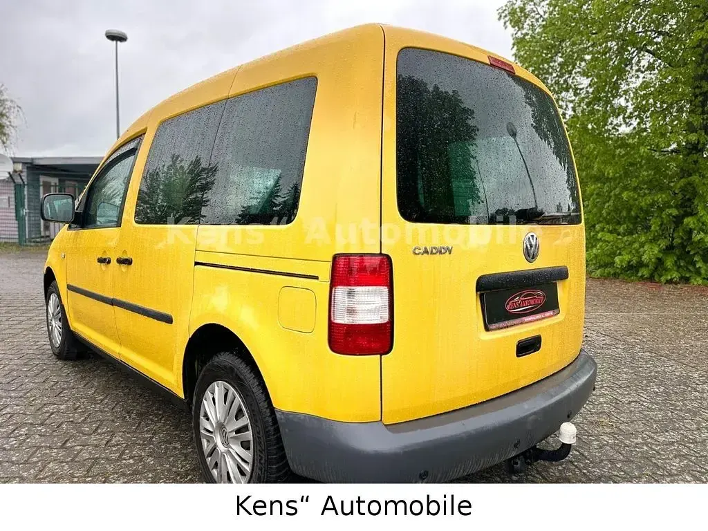 Używany VW Caddy 69 KM (50 kW) 2004 Żółty Minivan