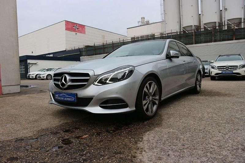 Usata Mercedes E300 252 CV (185 kW) 2016 Argento Berlina