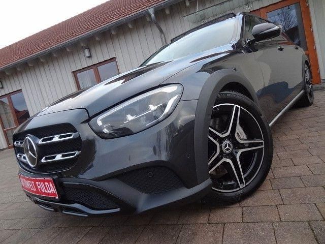 Gebraucht Mercedes E400 AMG 330 PS (242 kW) 2022 Grau Limousine