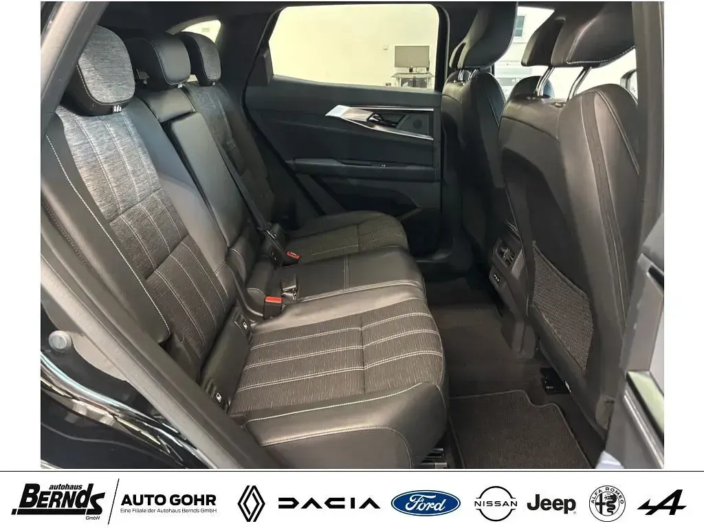 Gebraucht Renault Austral Techno 158 PS (116 kW) 2022 Blackpearlschwarz met. (gne) (metallic) SUV