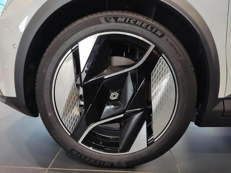 Gebraucht Renault Scenic E-Tech Iconic 117 kW (160 PS) 2024 Weiß SUV