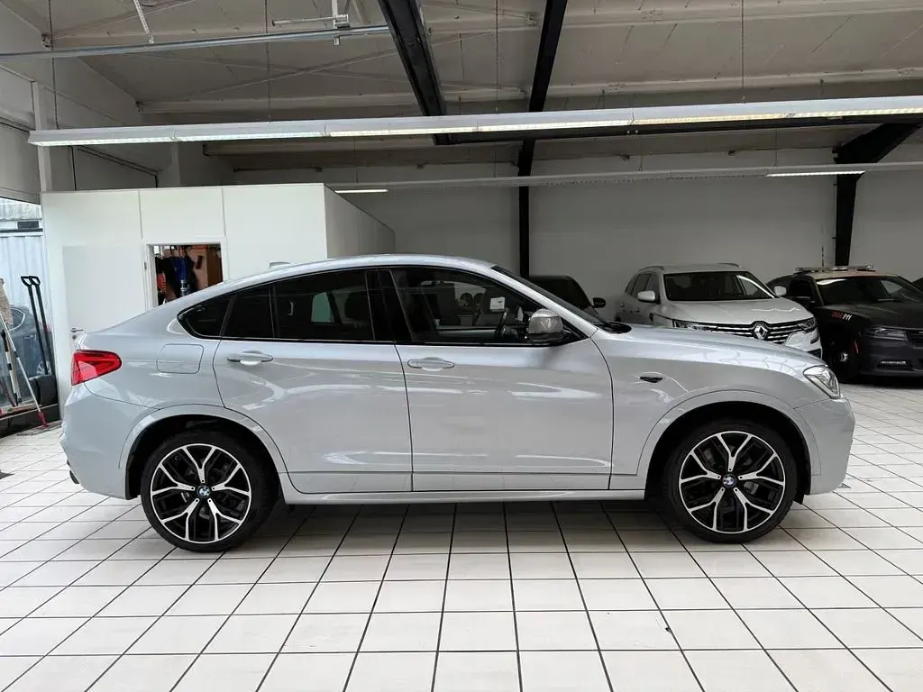 Gebraucht BMW X4 M Sport 360 PS (264 kW) 2017 Glaciersilber SUV