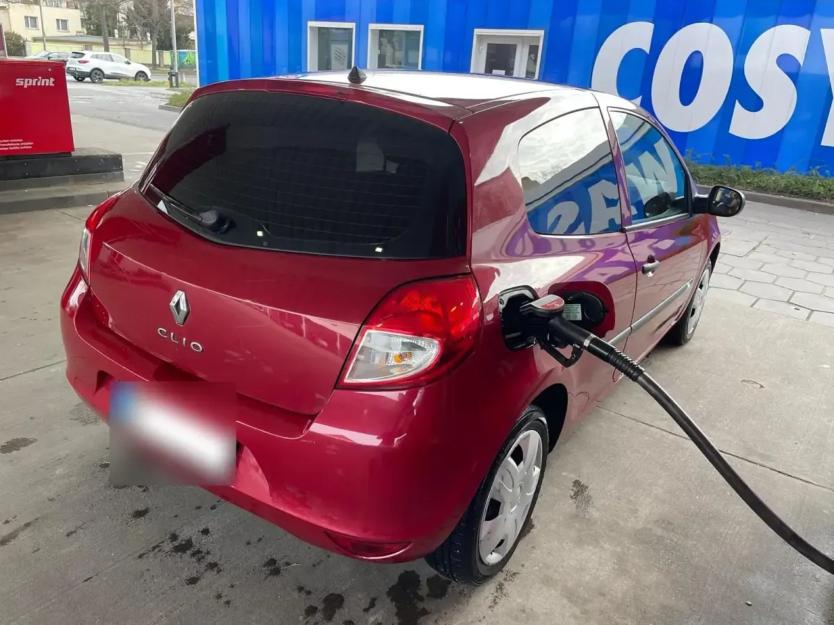 Usata Renault Clio II 2009 Rosso Utilitaria