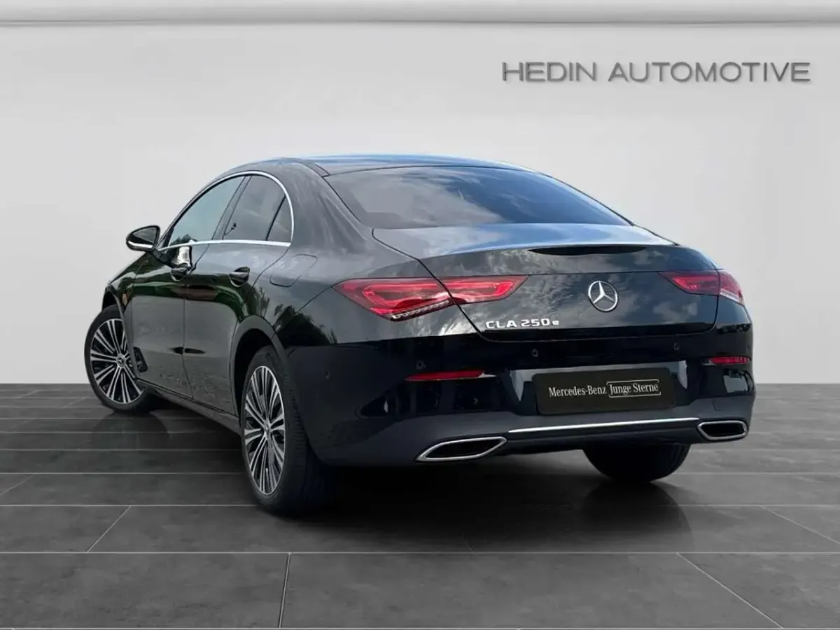 Gebraucht Mercedes CLA250e Progressive 160 PS (117 kW) 2022 Schwarz Coupé
