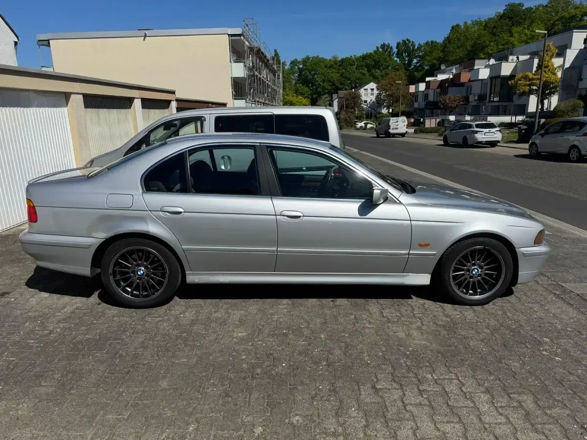 Gebraucht BMW 525 192 PS (141 kW) 2000 Silber Limousine