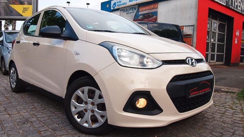Gebraucht Hyundai i10 Classic 67 PS (49 kW) 2014 Beige Kleinwagen