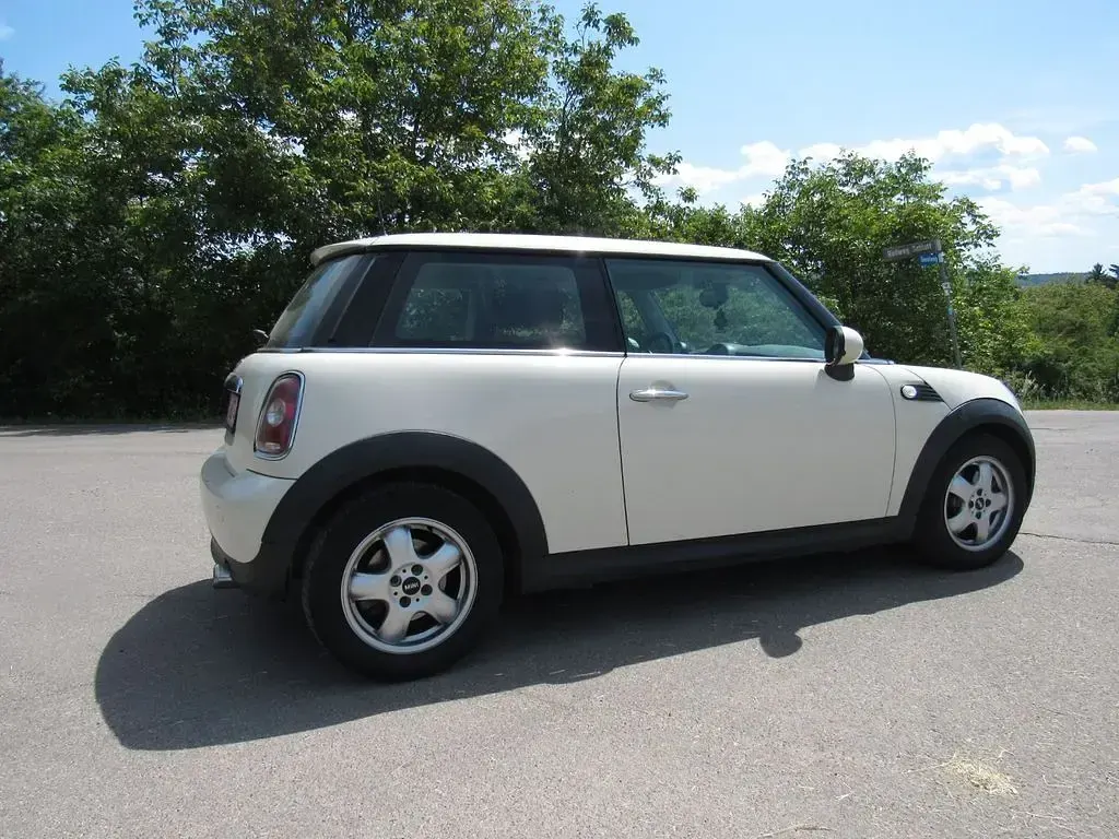 Gebraucht Mini ONE 95 PS (69 kW) 2009 Weiß Kleinwagen