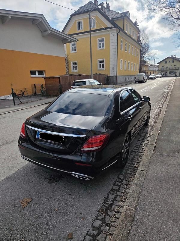 Gebraucht Mercedes E200 150 PS (110 kW) 2018 Schwarz Limousine