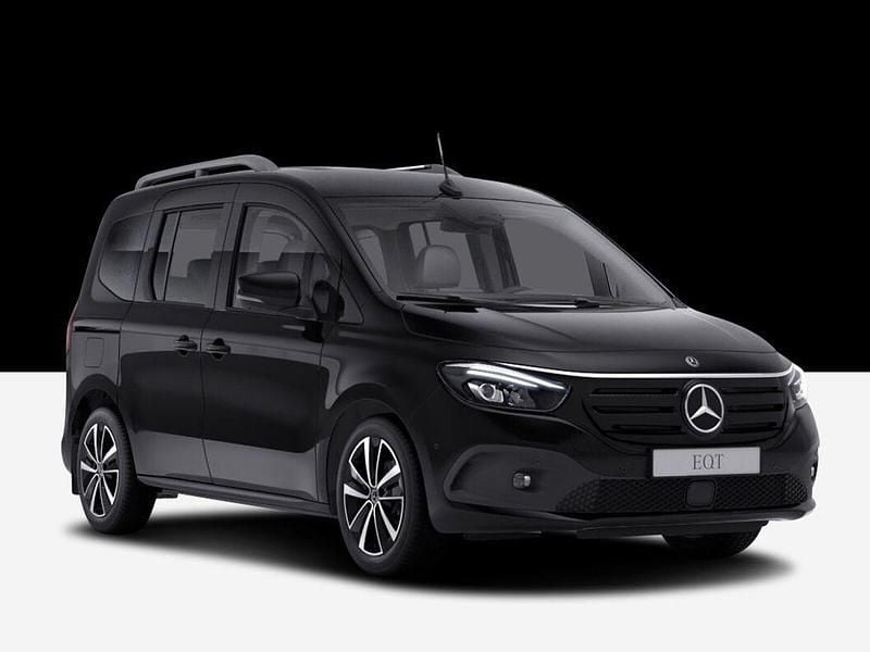 Gebraucht Mercedes EQT200 89 kW (122 PS) 2025 Schwarz Van / Kleinbus