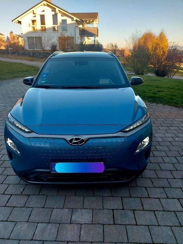 Blau Gebraucht 2021 Hyundai Kona Advantage SUV | 20.000 € (Fairer Preis) - Bild 1/4