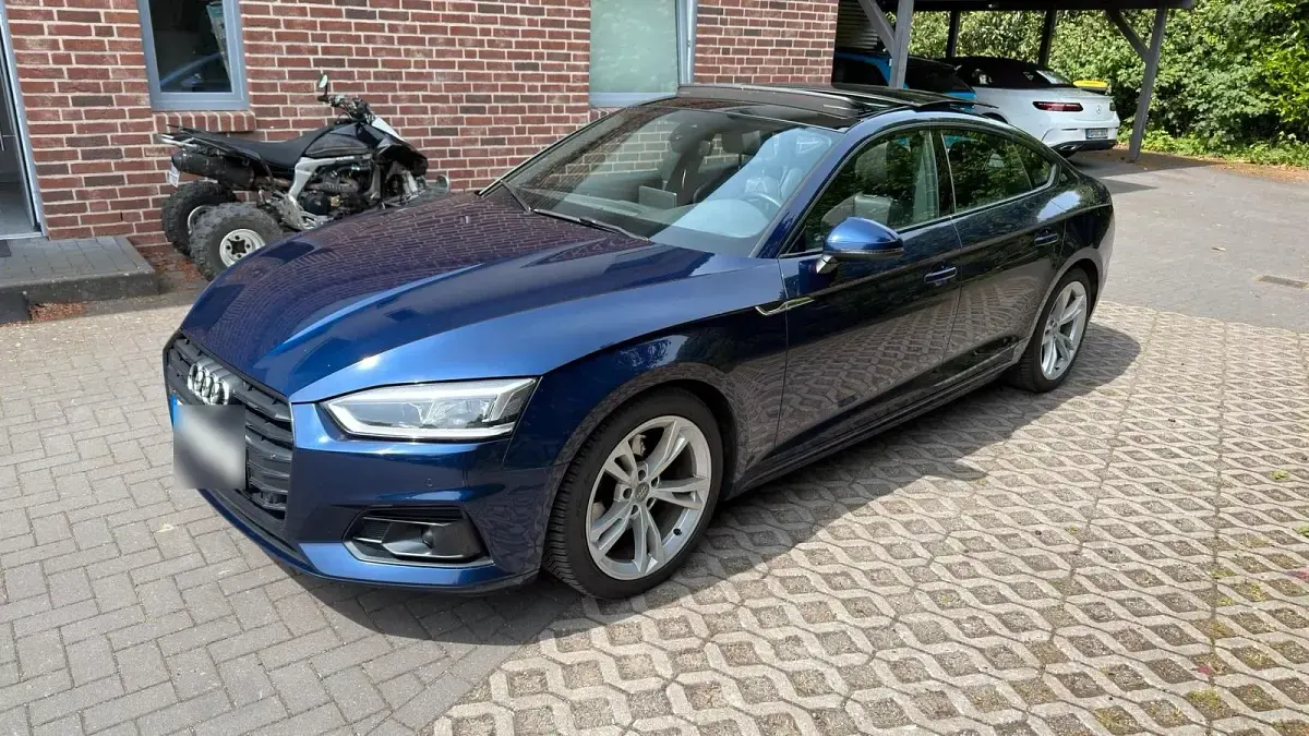 Gebraucht Audi A5 Comfort 190 PS (139 kW) 2019 Blau Coupé
