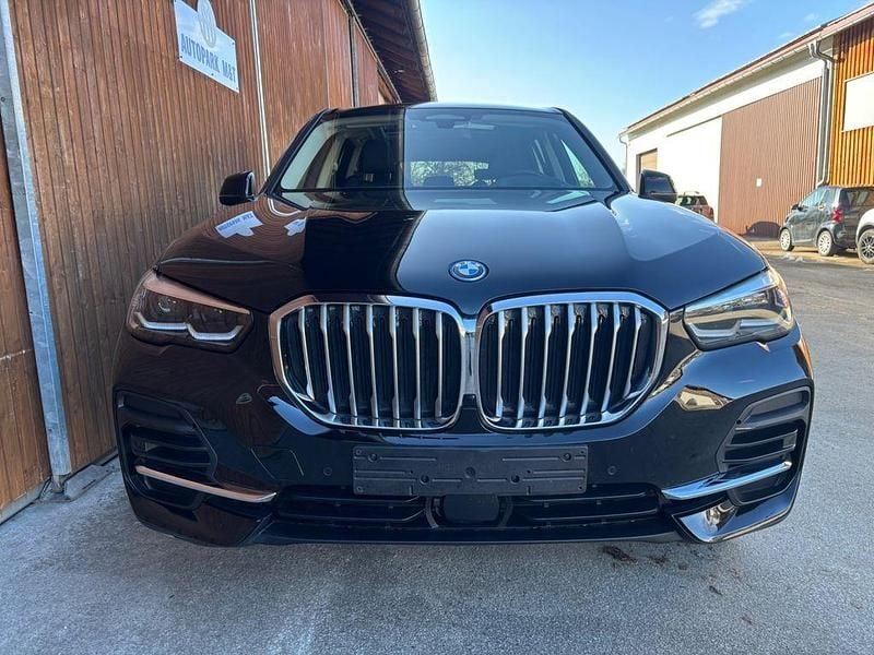Gebraucht BMW X5 Performance 286 PS (210 kW) 2022 Schwarz SUV
