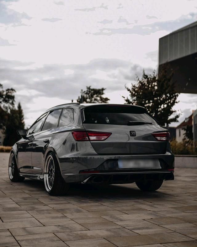 Gebraucht Seat Leon CUPRA 290 PS (213 kW) 2016 Grau Kombi