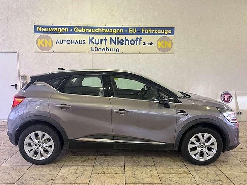 Stahlgrau/dach black pearl sc Gebraucht 2020 Renault Captur Intens SUV | 19.940 € (Teuer) - Bild 1/3