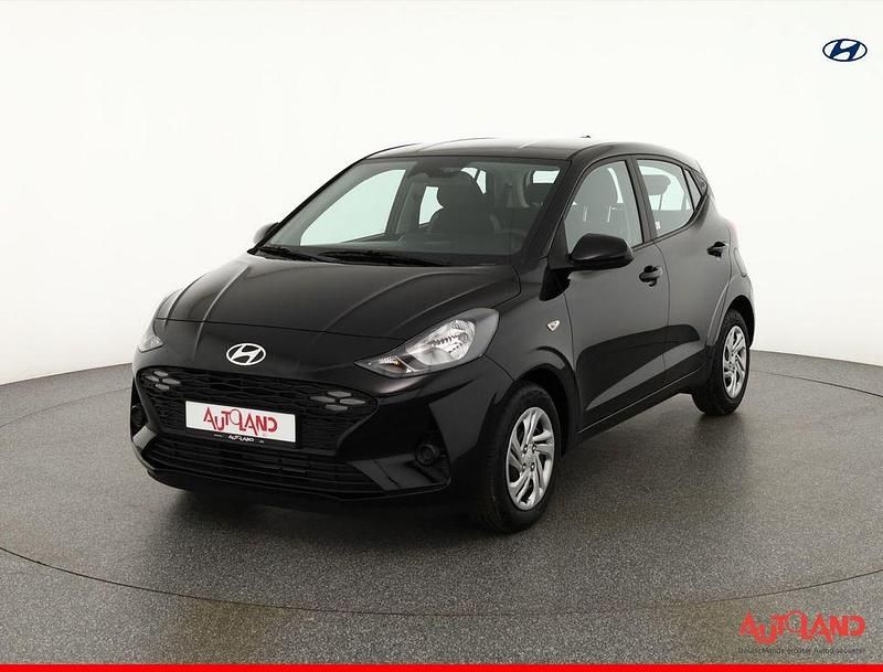 Schwarz Neu 2025 Hyundai i10 Kleinwagen | 15.890 € (Fairer Preis) - Bild 1/4