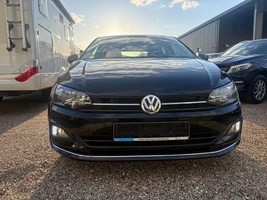 Gebraucht VW Polo Highline 95 PS (69 kW) 2018 Schwarz Kleinwagen
