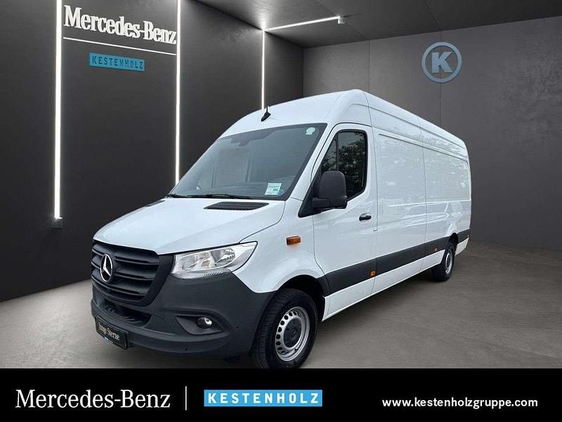 Arktikweiß Gebraucht 2023 Mercedes Sprinter Van | 36.878 € (Fairer Preis) - Bild 1/4