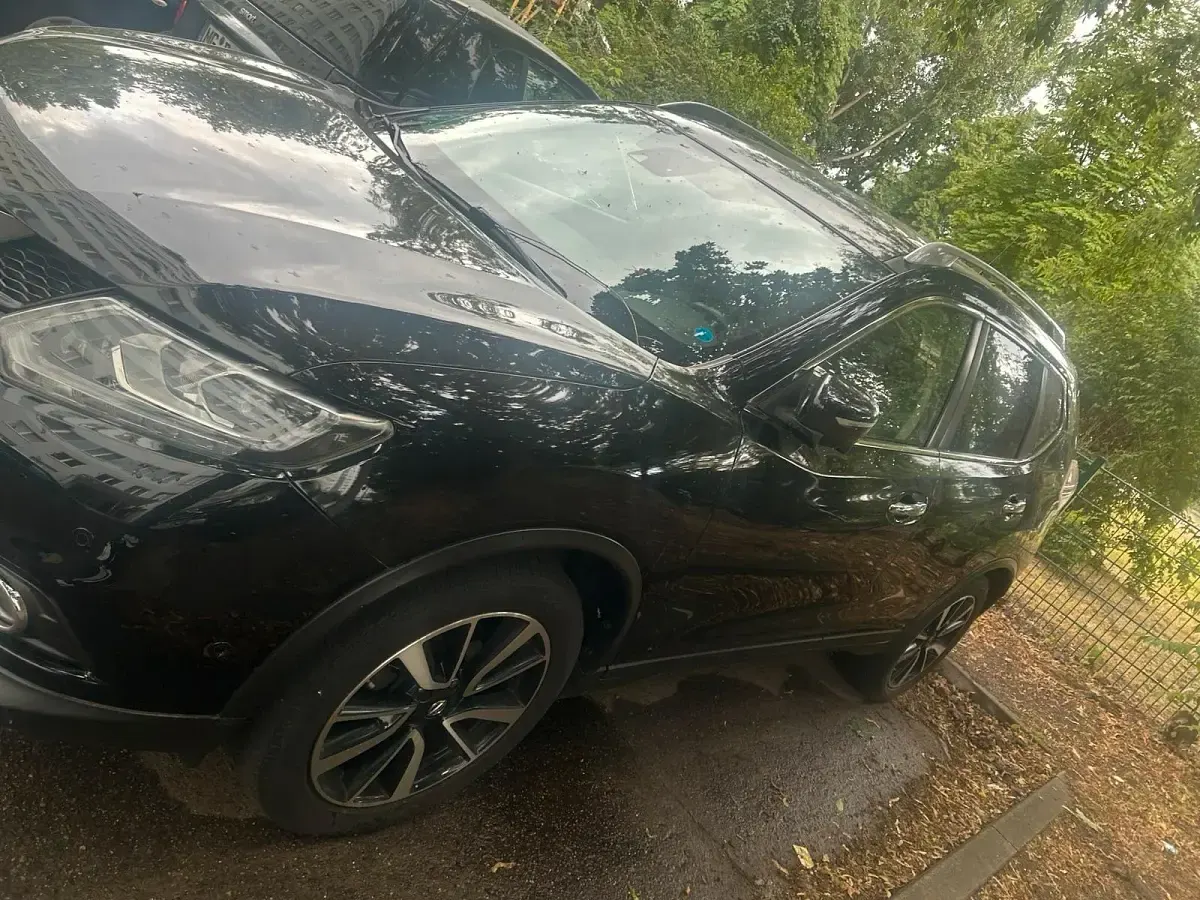 Gebraucht Nissan X-Trail 120 PS (88 kW) 2016 Schwarz SUV