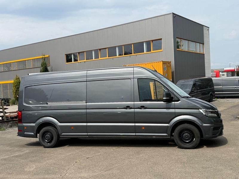 Gebraucht VW Crafter 177 PS (130 kW) 2023 Indiumgrau Van