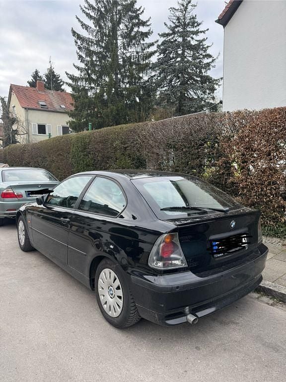 Gebraucht BMW 316 116 PS (85 kW) 2001 Schwarz Limousine
