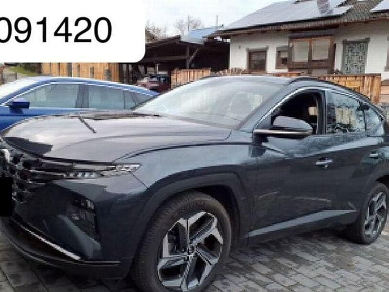 Dark knight (metallic) Gebraucht 2022 Hyundai Tucson SUV | 24.450 € (Superpreis) - Bild 1/4