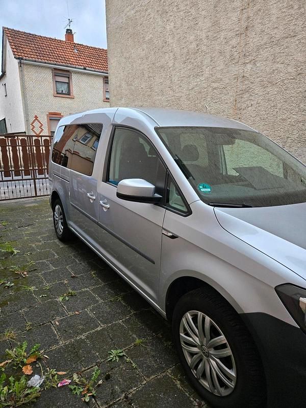 Gebraucht VW Caddy 102 PS (75 kW) 2016 Silber Van / Kleinbus