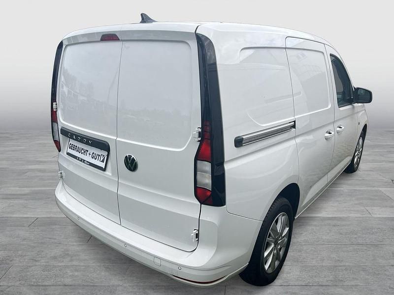 Usata VW Caddy 122 CV (89 kW) 2021 Bianco Monovolume