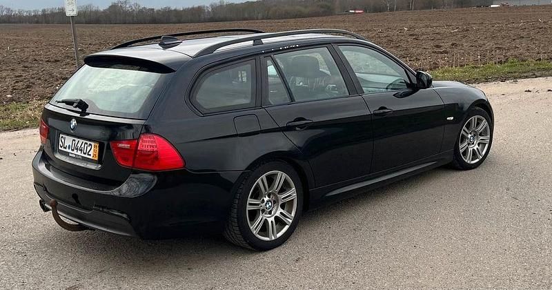 Gebraucht BMW 330 Performance 245 PS (180 kW) 2009 Schwarz Kombi