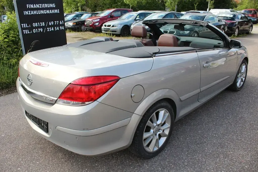 Gebraucht Opel Astra Cabriolet Cosmo 150 PS (110 kW) 2007 Grau Cabrio