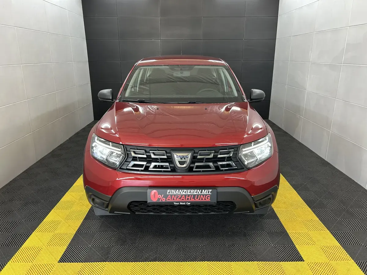 Używany Dacia Duster Acces 92 KM (67 kW) 2022 Czerwony SUV