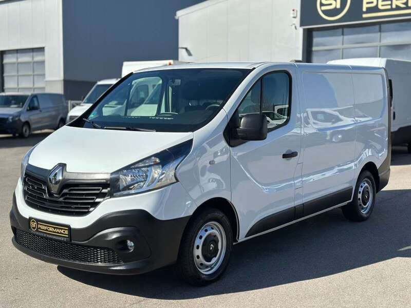Weiß Gebraucht 2019 Renault Trafic Van | 17.990 € (Fairer Preis) - Bild 1/4
