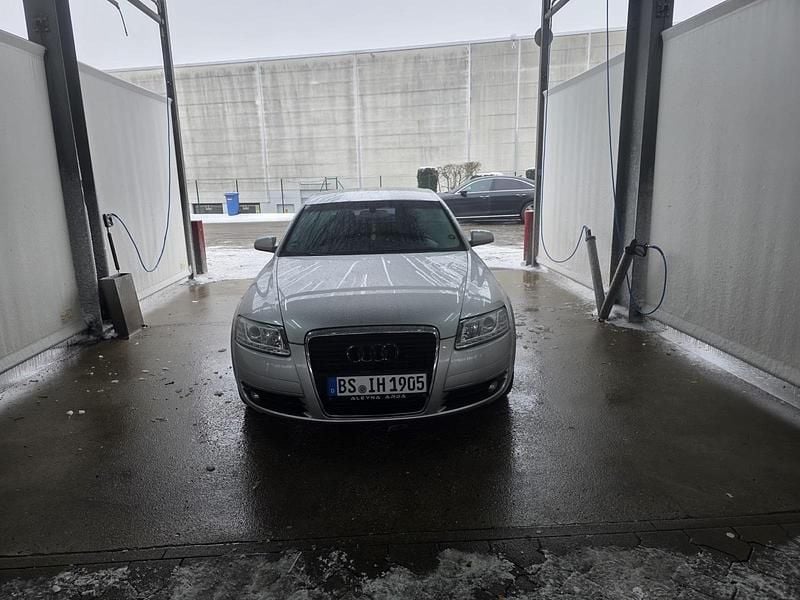 Silber Gebraucht 2005 Audi A6 Ambiente Limousine | 2.850 € (Superpreis) - Bild 1/4