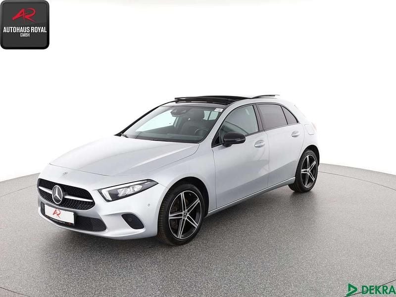 Silber Gebraucht 2021 Mercedes A250 Night Limousine | 22.380 € (Fairer Preis) - Bild 1/4