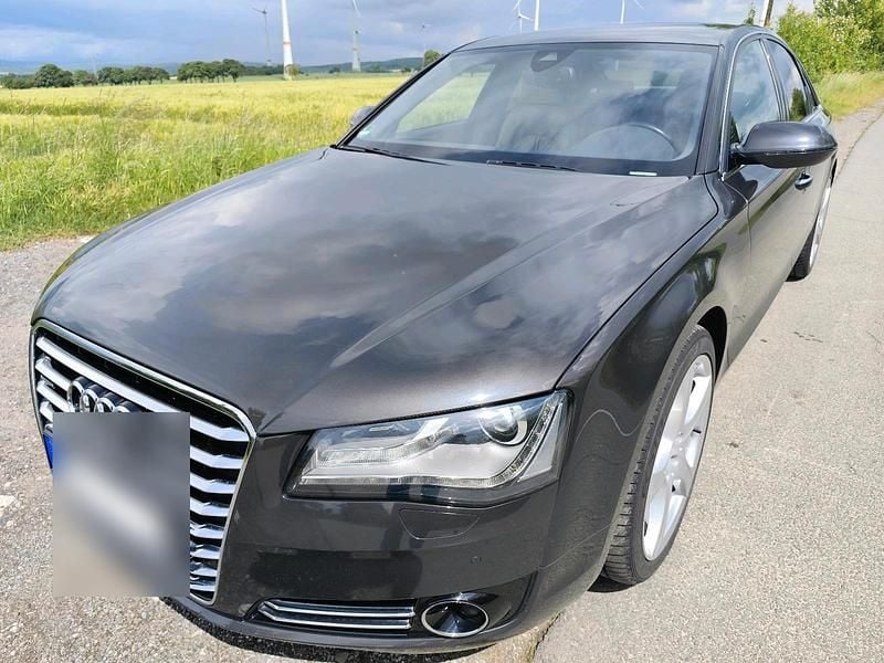 Schwarz Gebraucht 2013 Audi A8 Ambiente Limousine | 21.900 € (Superpreis) - Bild 1/4