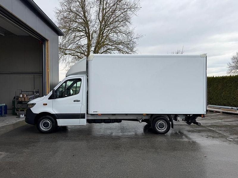 Używany Mercedes Sprinter 170 KM (125 kW) 2024 Biały Van
