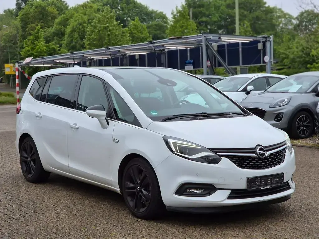 Gebraucht Opel Zafira Tourer Innovation 170 PS (125 kW) 2017 Weiß Van / Kleinbus