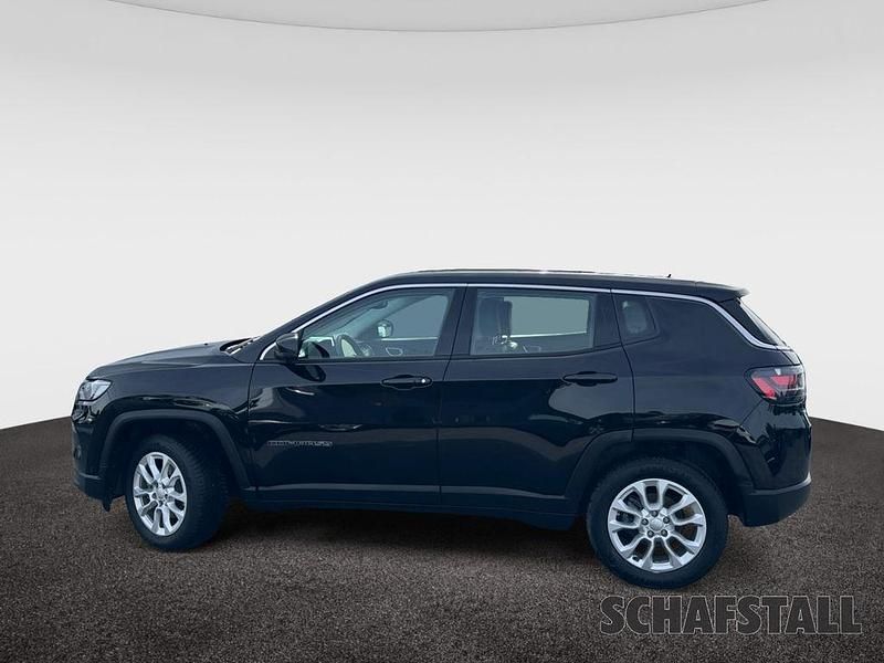 Usado Jeep Compass Altitude 131 HP (96 kW) 2025 Preto SUV