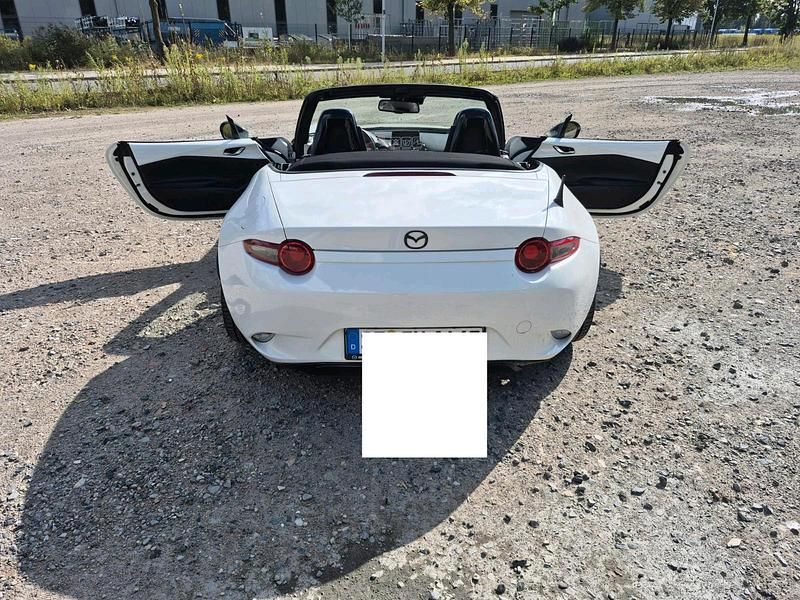 Weiß Gebraucht 2019 Mazda MX5 Cabrio | 21.000 € (Guter Preis) - Bild 1/4