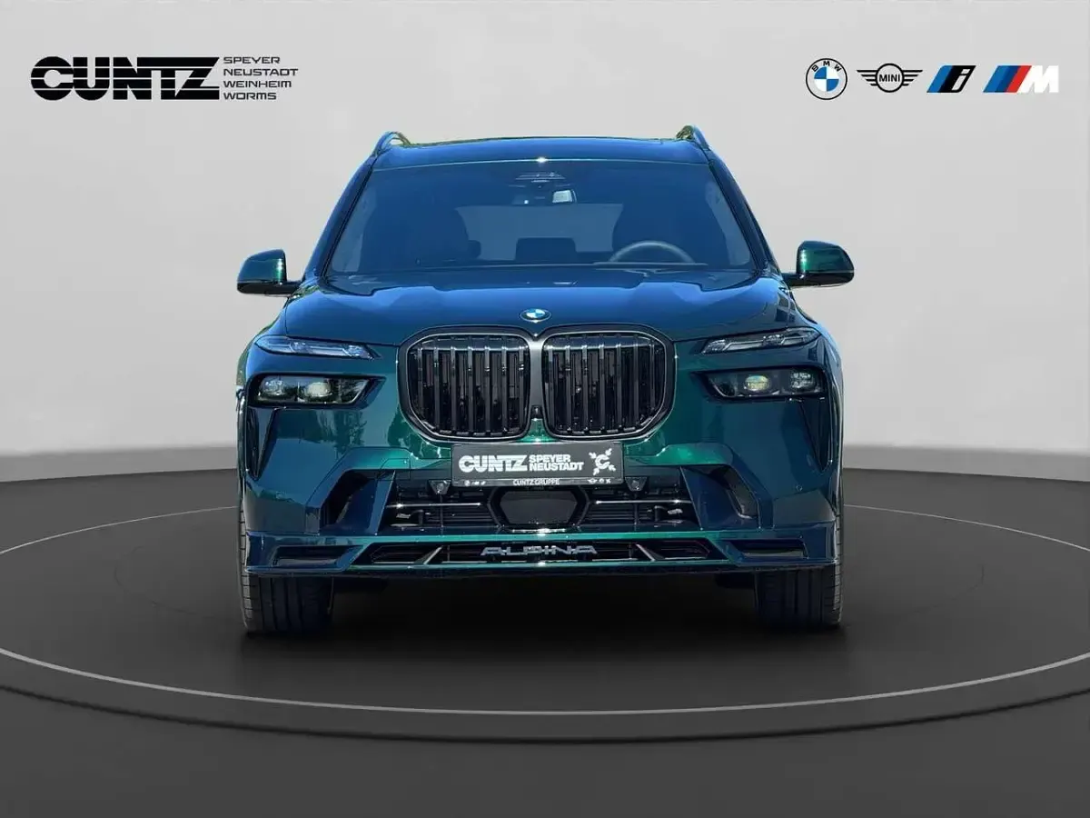 Neu Alpina XB7 530 PS (389 kW) 2026 Alpina grün ii met. SUV