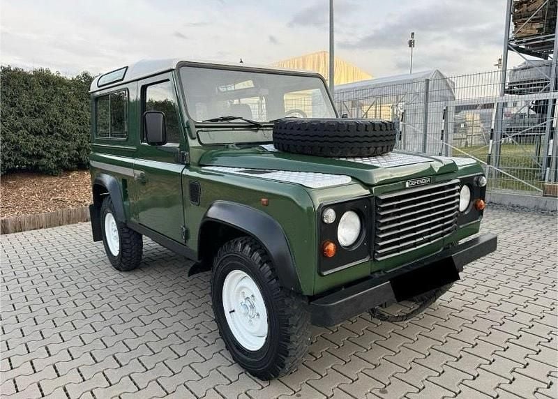 Gebraucht Land Rover Defender 113 PS (83 kW) 1995 Grün Kombi