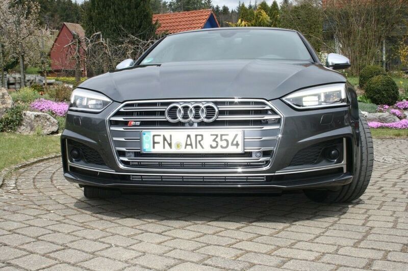 Grau metallic Gebraucht 2018 Audi S5 Sportback Sport Kleinwagen | 53.550 € - Bild 1/4