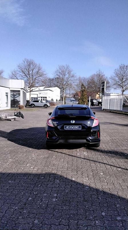 Gebraucht Honda Civic Elegance 126 PS (92 kW) 2021 Crystal black p.