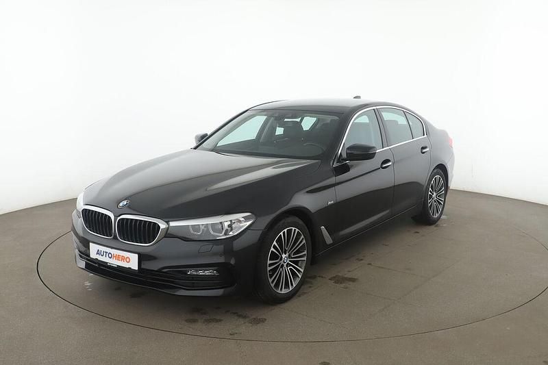 Gebraucht BMW 520 Sport Line 190 PS (139 kW) 2017 Schwarz Limousine