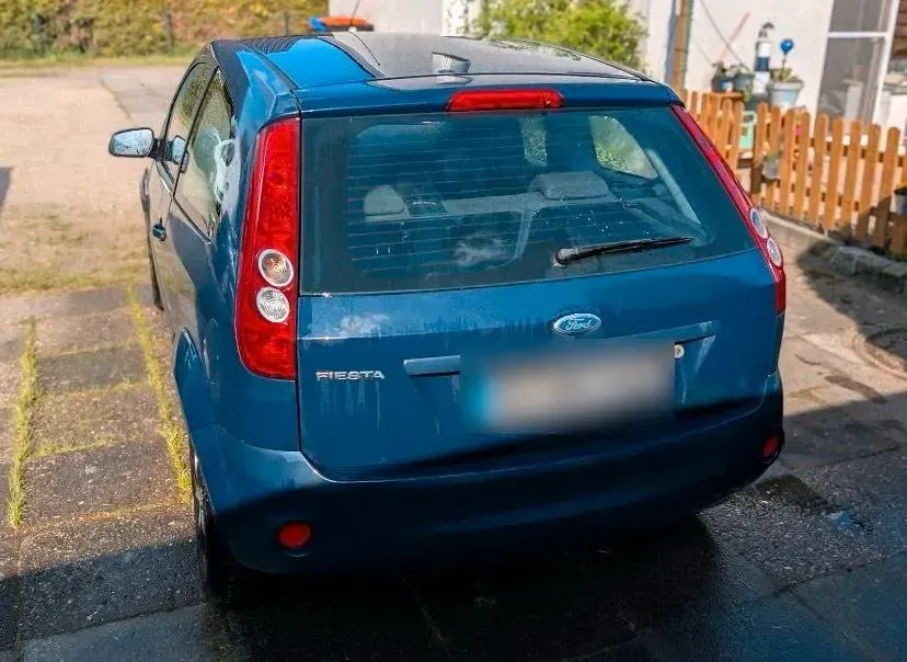 Gebraucht Ford Fiesta 60 PS (44 kW) 2008 Blau Kleinwagen