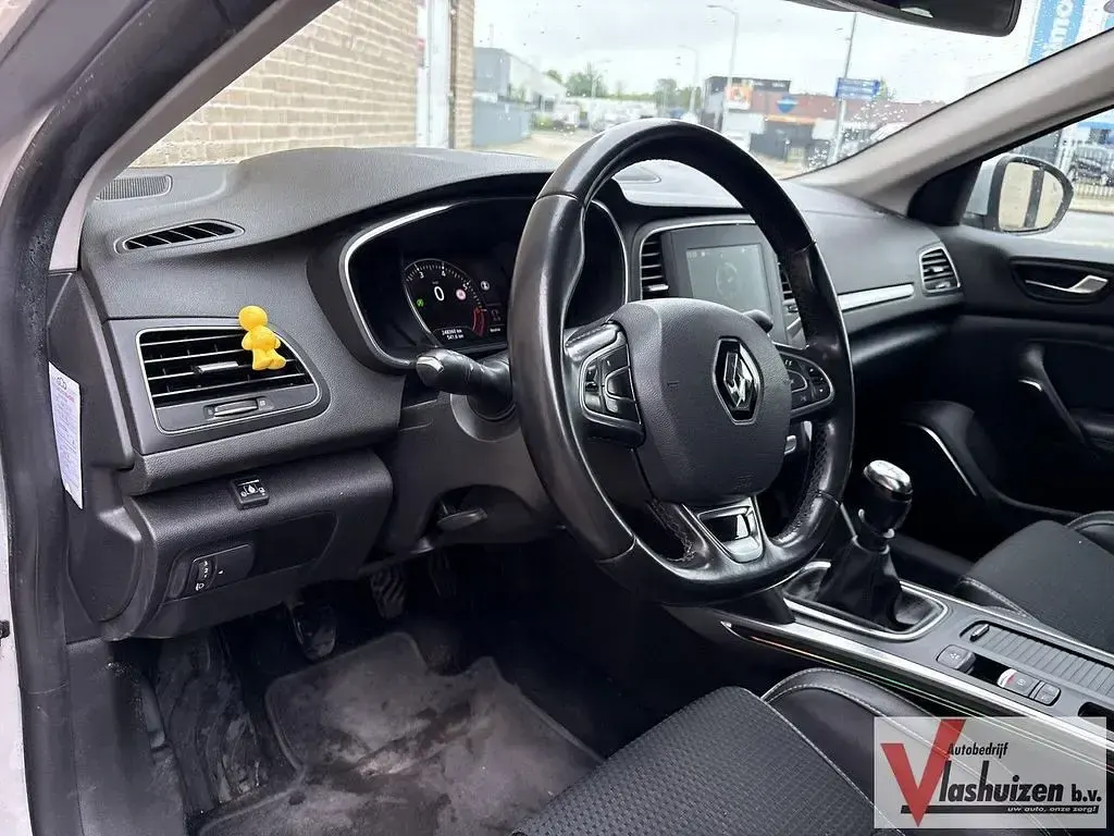 Gebraucht Renault Mégane Bose Edition 140 PS (102 kW) 2018 Grau Kombi