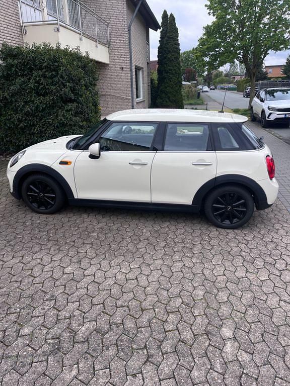 Second-hand Mini ONE 102 CP (75 kW) 2016 Alb Hatchback