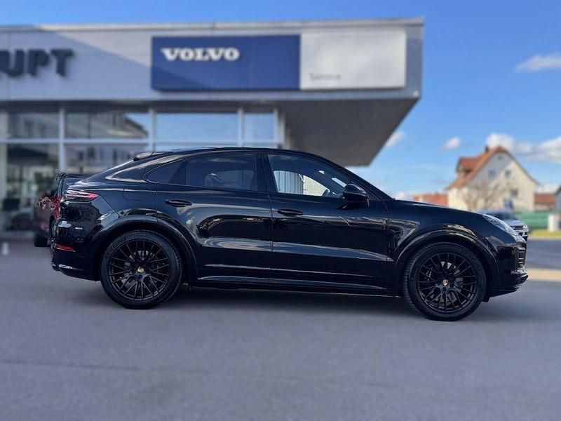 Gebraucht Porsche Cayenne 460 PS (338 kW) 2022 Schwarz (metallic) SUV