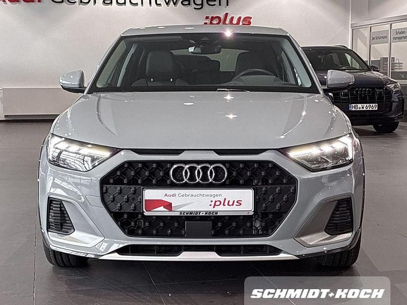 Gebraucht Audi A1 Basis 116 PS (85 kW) 2025 Pfeilgrau perleffekt SUV